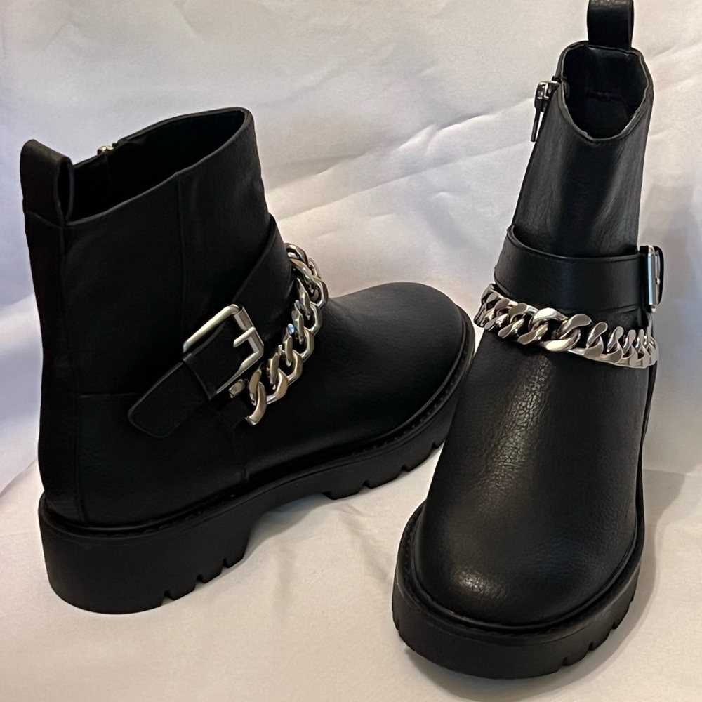 Dolce Vita Padua Bootie